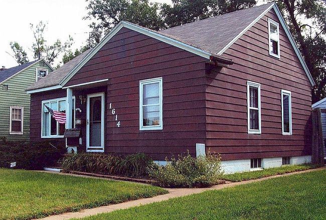 Photo of 1614 Logan Ave