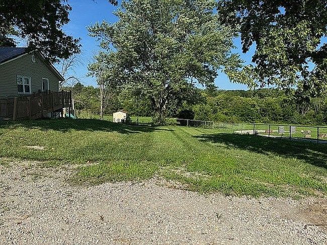 Photo of 206 N Hillcrest St, Maysville, MO