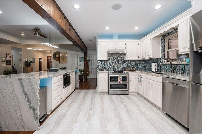 Additional photo 2 of property located at 104 Silverwood Point