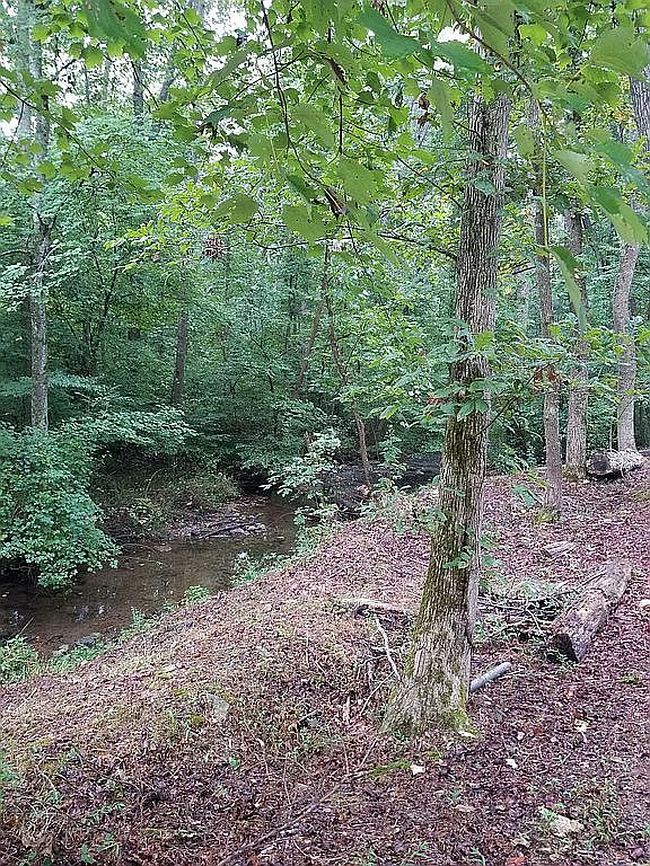 Photo of 1140 Geedeville Rd, Bradyville, TN