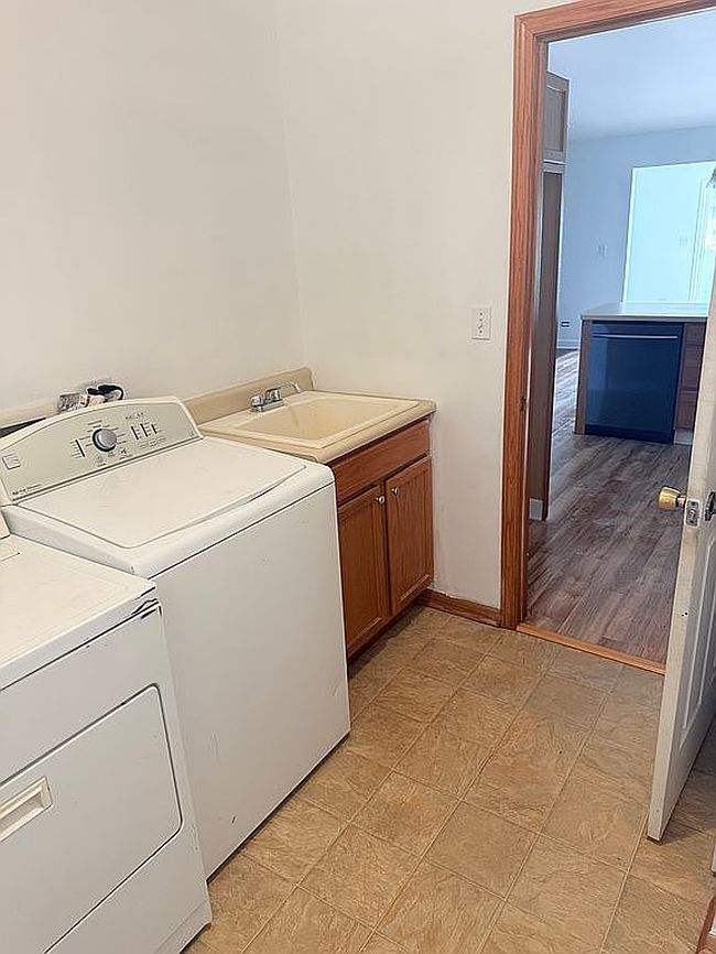 Additional photo 3 of property located at 6289 Grosbeak Ct