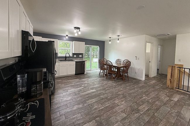 Photo of 8659 Wood View Dr