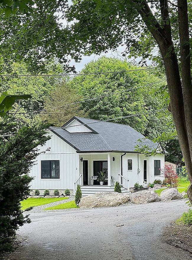 Preview of property located at 2 Fernwood Dr