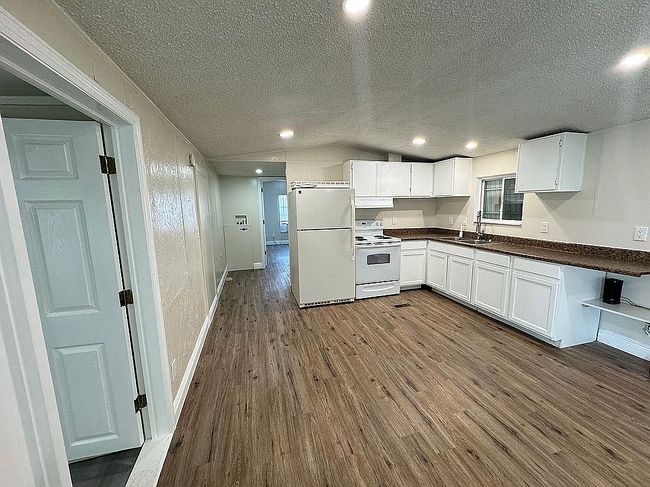 Image of 1005 50th Avenue Ter W