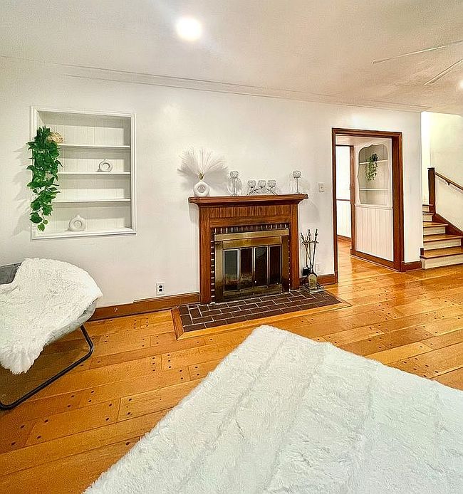 Image of 3459 Highland Park Pl