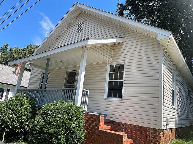Photo of 309 Lutz Ave