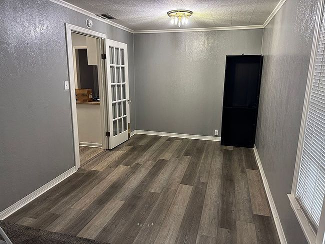 Additional photo 3 of property located at 400 S Bailey St