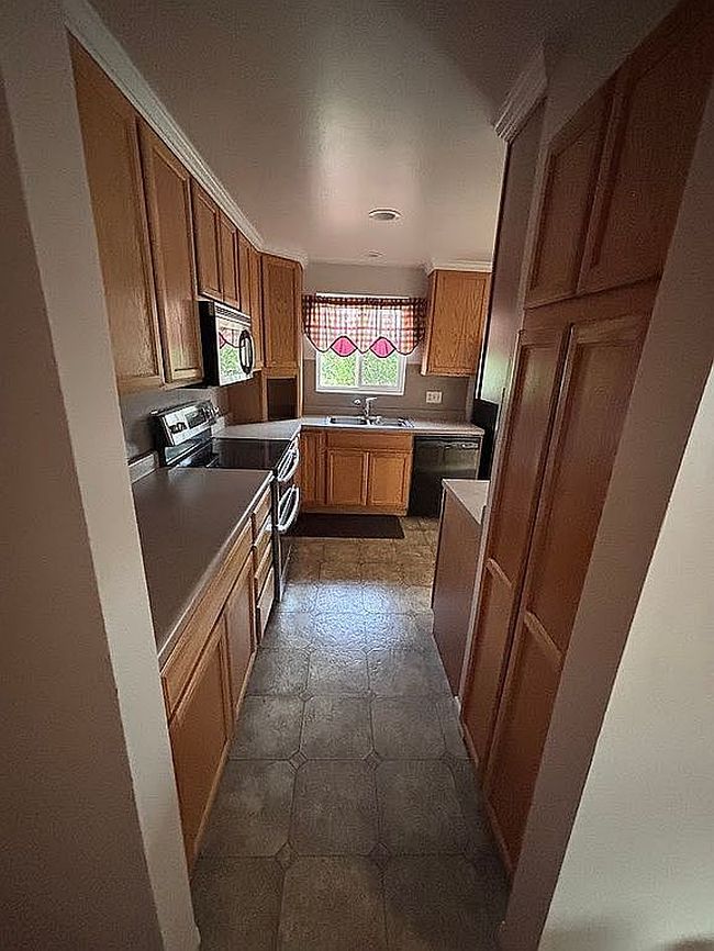 Photo of 133 S 300 E, Monticello, UT