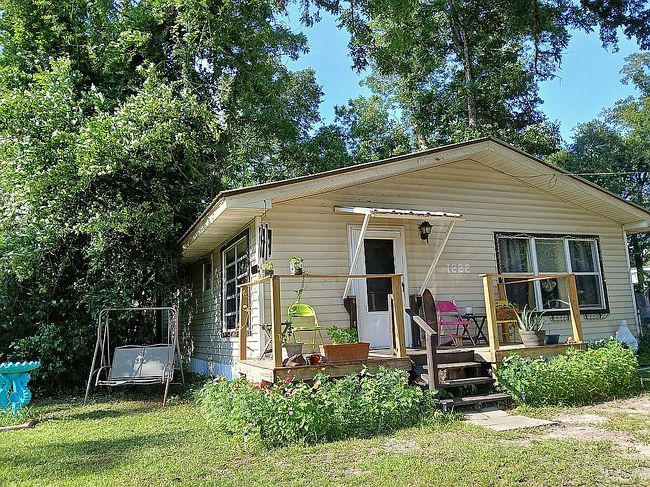 Photo of 1222 Campbellton Ave, Chipley, FL