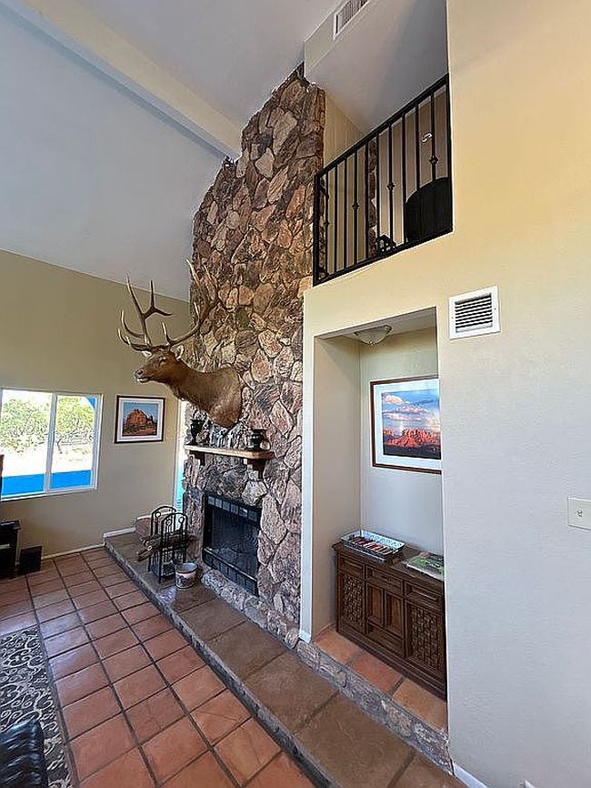 Image of 36200 S Lazy Acres Trl