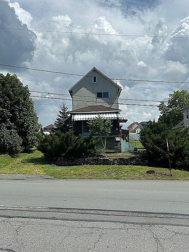 Photo of 3341 Pittston Ave, Moosic, PA