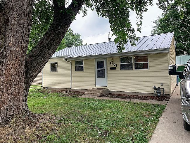 Photo of 1701 N Schrader Ave, Springfield, IL