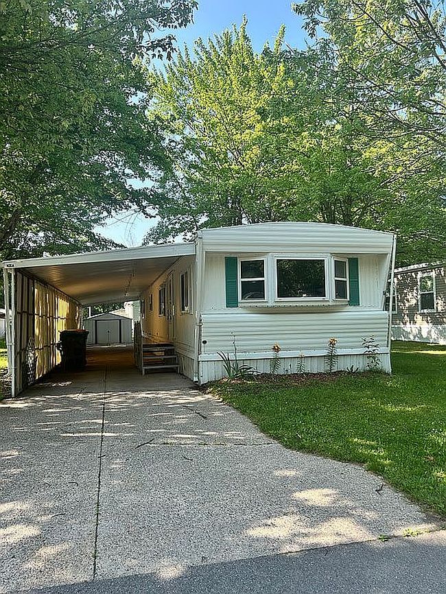 Photo of 44 Quarry Hill Est