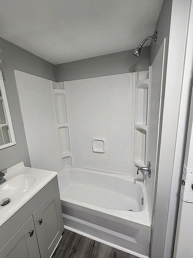 Image of 87 Plainview Rd