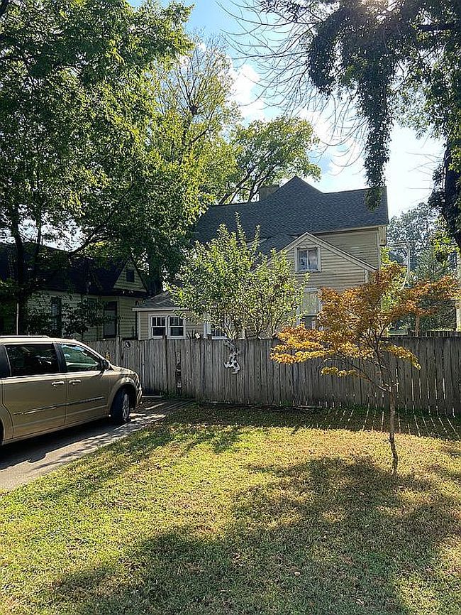 Additional photo 1 of property located at 322 N 8th St