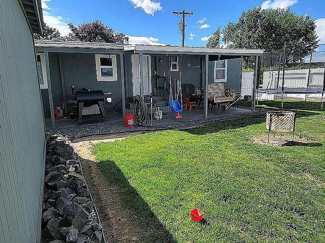Image of 7015 Road P Se