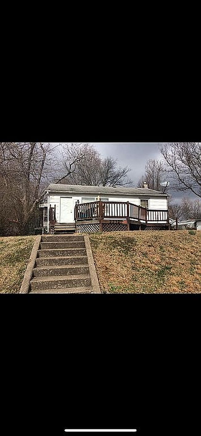 Photo of 2232 Mccord St, Murphysboro, IL