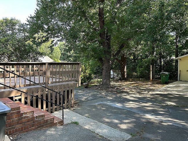 Photo of 1601 Bonnie Ln, Charlotte, NC