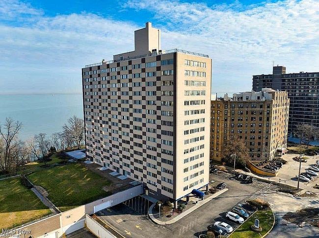 Photo of 12520 Edgewater Dr Apt 510, Lakewood, OH