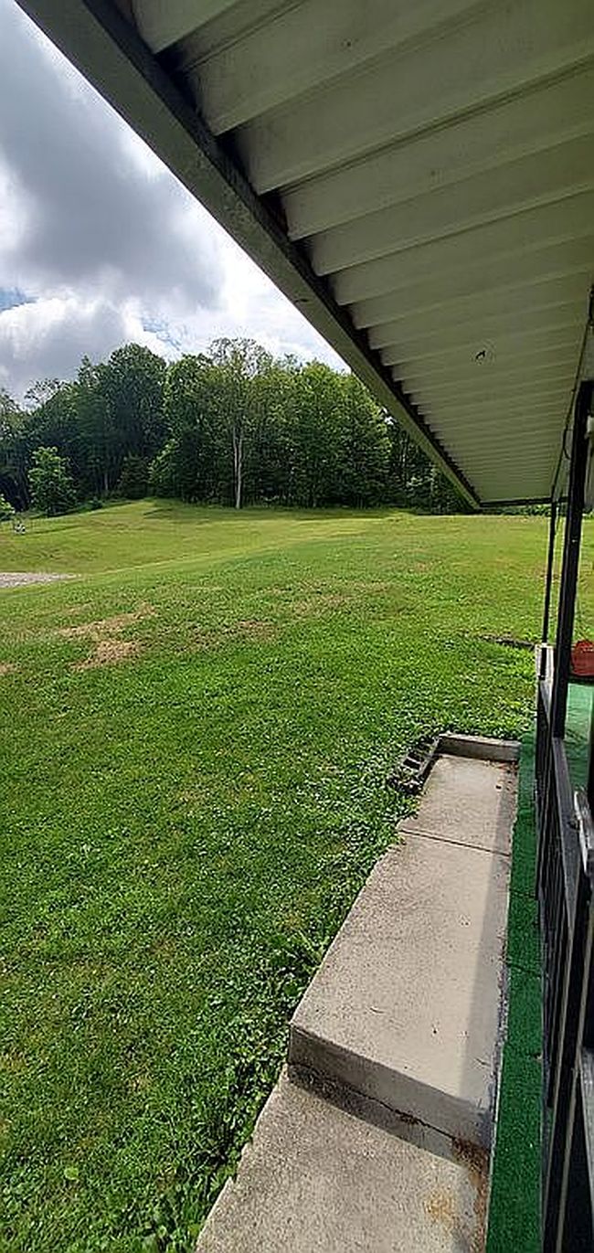 Photo of 15006 Paradise St Sw, Frostburg, MD