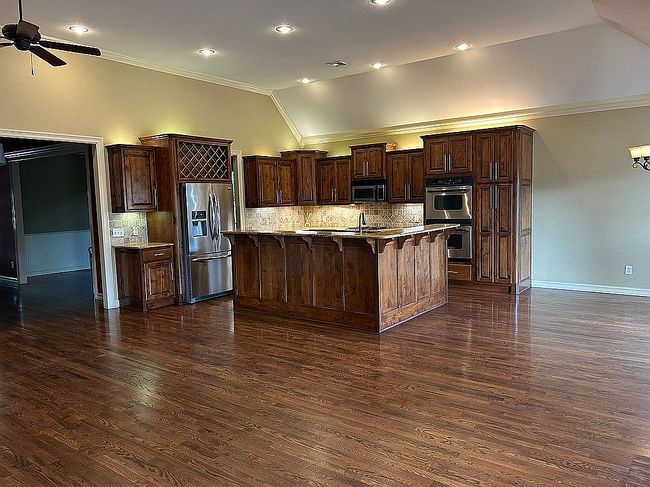 Image of 805 Sw Edinburgh Ave
