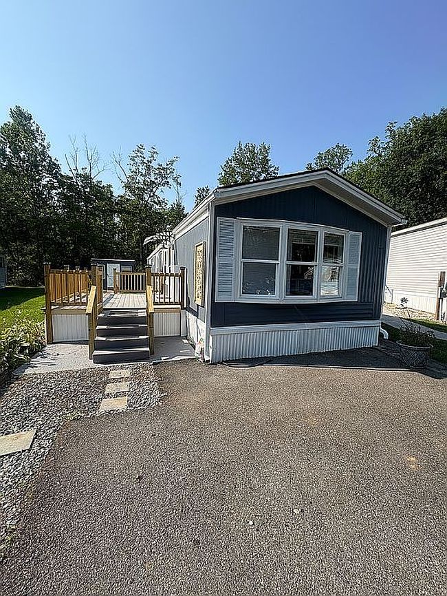 Photo of 3449 Franklin Sq, Northampton, PA