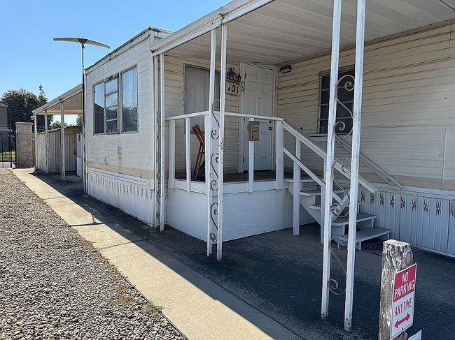 Additional photo 2 of property located at 7676 N Fresno St Space 121