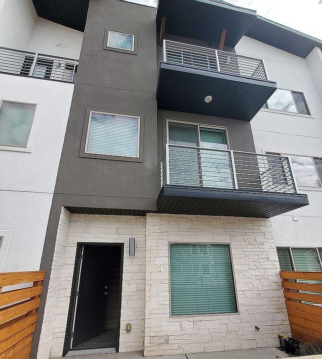 Image of 2185 N 525 W