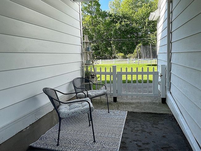 Photo of 9428 Grosse Ile Pkwy, Grosse Ile, MI