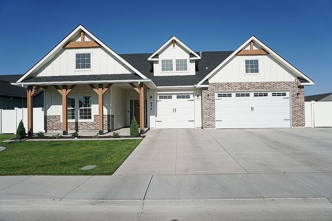 Photo of 654 Full Moon Way, Twin Falls, ID