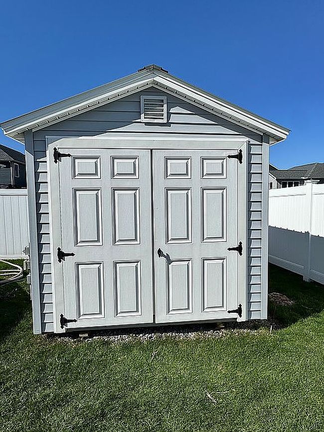 Image of 2292 Agassiz Dr