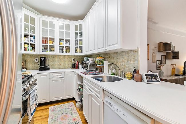Photo of 73-20 Austin St Apt #2E, Forest Hills, NY