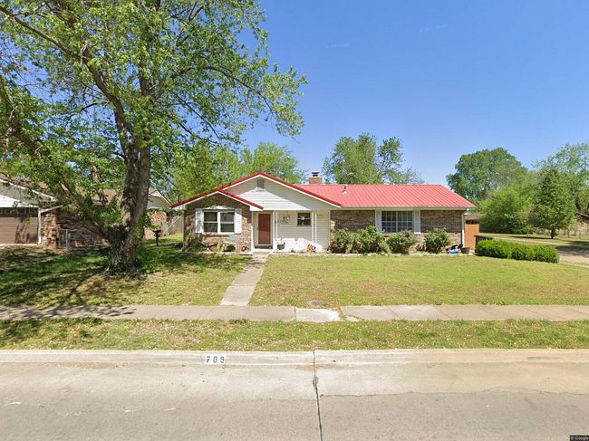 Preview of property located at 709 Brentwood Rd