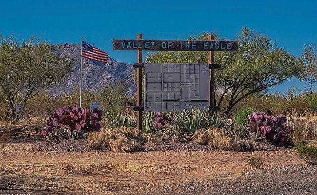 Photo of 1 N West Rd, Aguila, AZ
