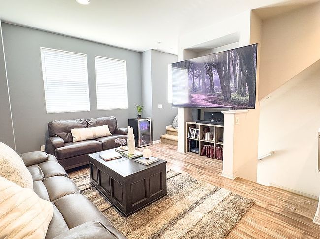 Photo of 14124 W Pine Ln, Van Nuys, CA
