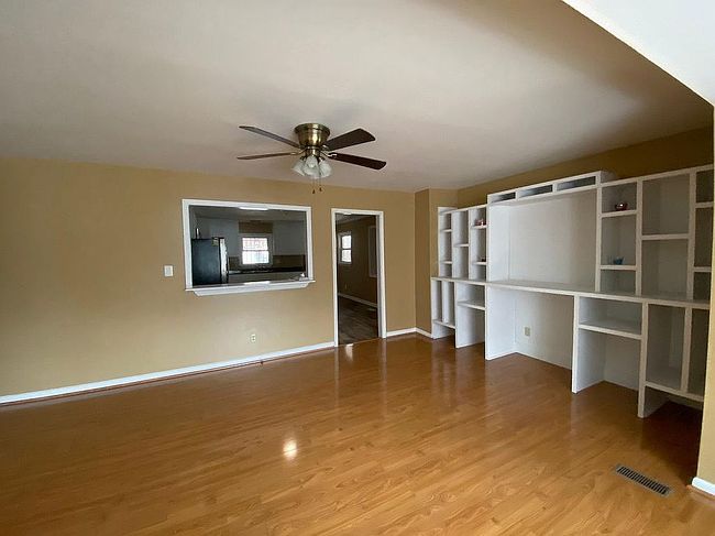 Photo of 1641 Ireland Dr, Fayetteville, NC