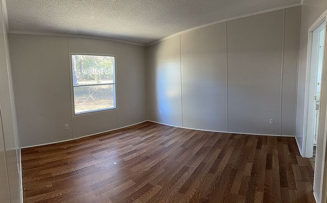 Photo of 1024 N Ridge Dr, Yadkinville, NC