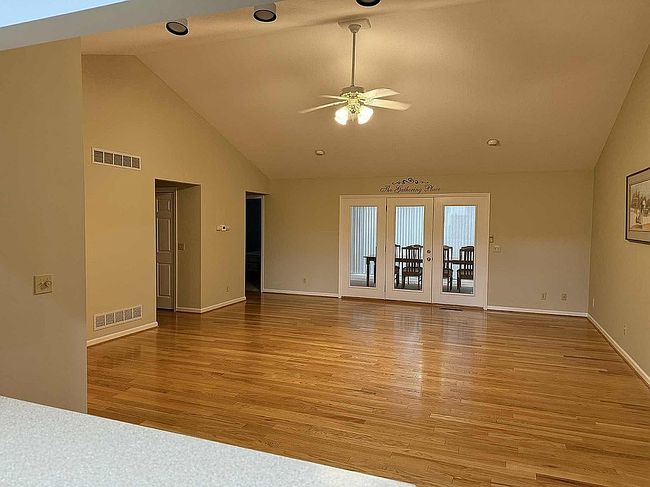 Photo of 1190 Stephanie Dr Unit 2, Hamilton, OH