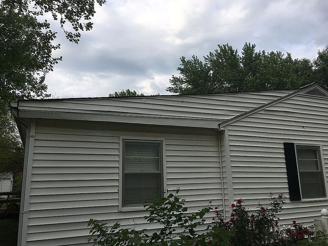Photo of 818 S Pine St, Nowata, OK