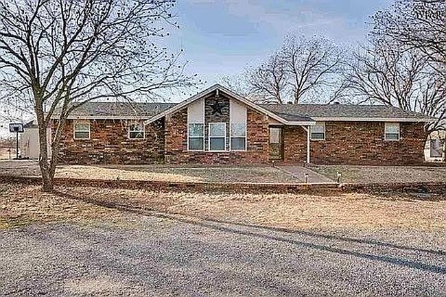 Photo of 2233 Fm 368 S, Iowa Park, TX