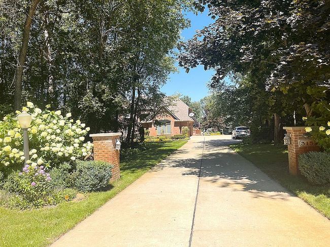 Photo of 315 Sequoia Ln