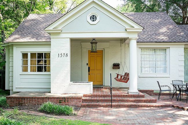 Image of 1578 N Parkway Ave