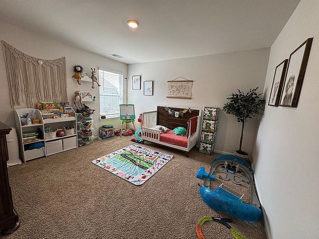 Image of 421 Burdock Ln