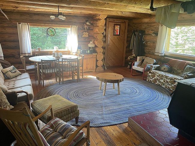 Image of 13880 Bonnielaine Rd