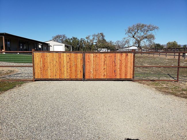 Image of 1699 Calzada Ave