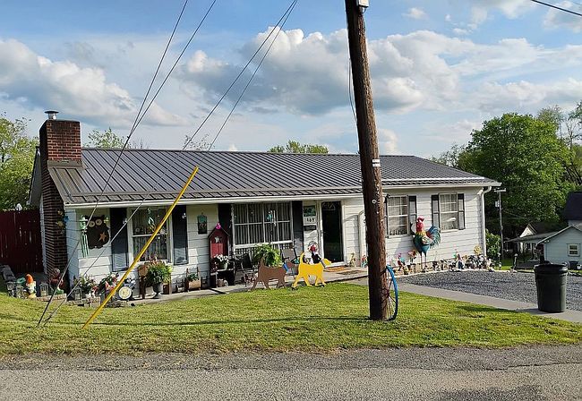 Photo of 469 Matthews Rd, Ronceverte, WV
