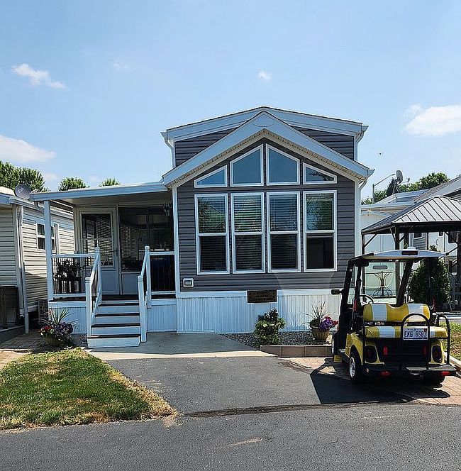 Photo of 875 E Wells St Unit 19, South Haven, MI