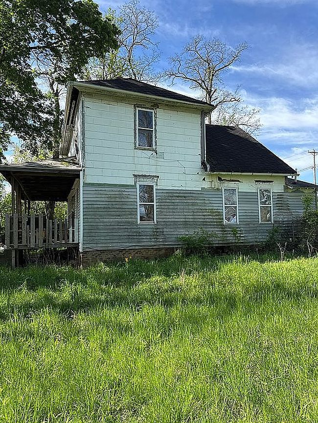 Image of 2120 S Adams St