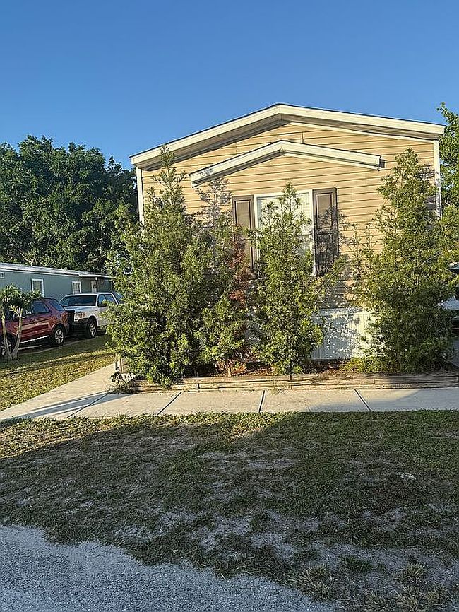 Photo of 149 Treasure Ln, Lake Worth, FL