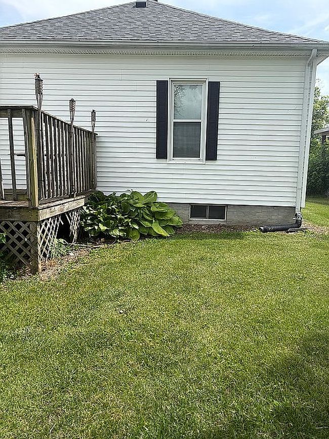 Photo of 111 E 3rd Ave, Deer Creek, IL